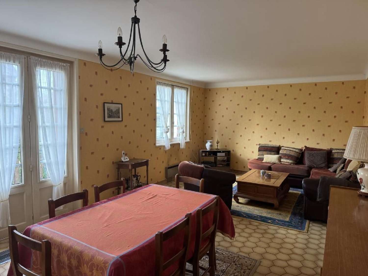  te koop huis Saint-Amand-Montrond Cher 2