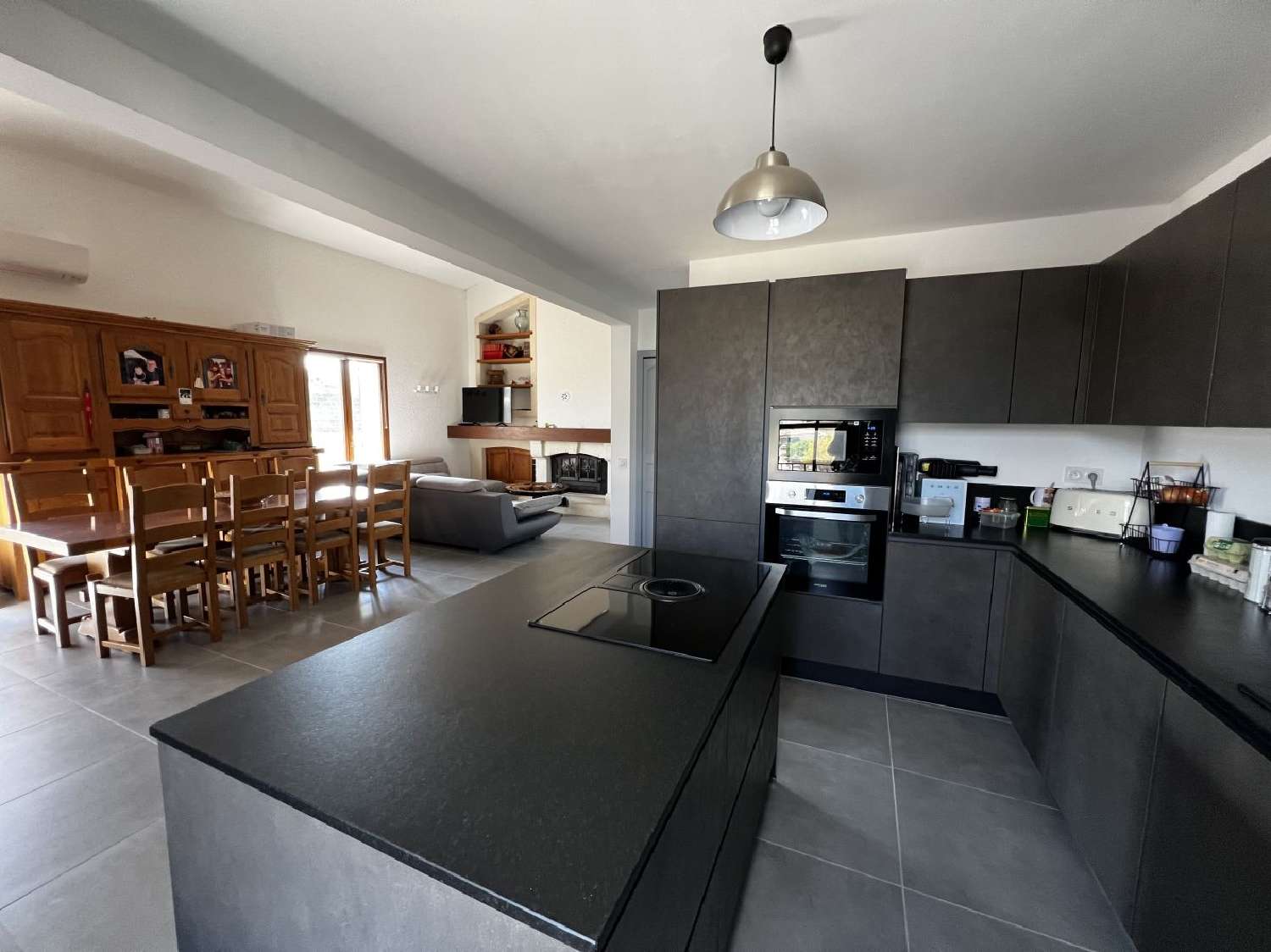 for sale house Saint-Gilles Gard 2