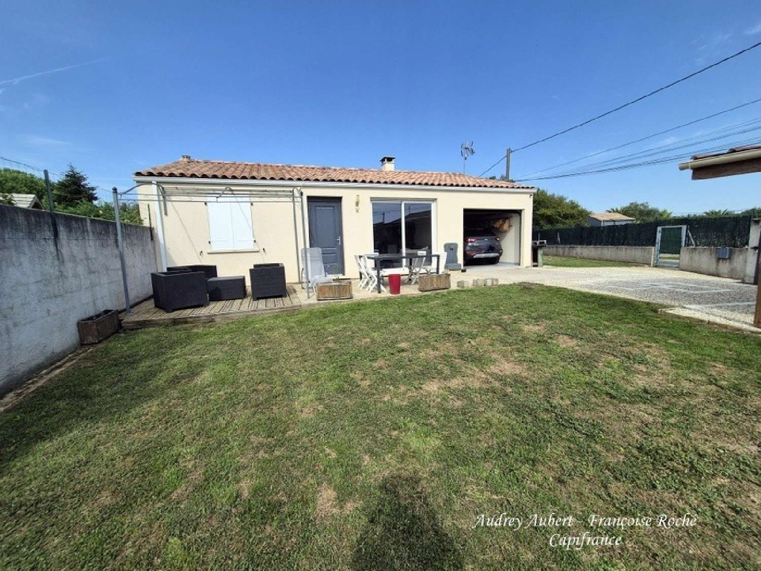 for sale house Saint-Hippolyte Charente-Maritime 1