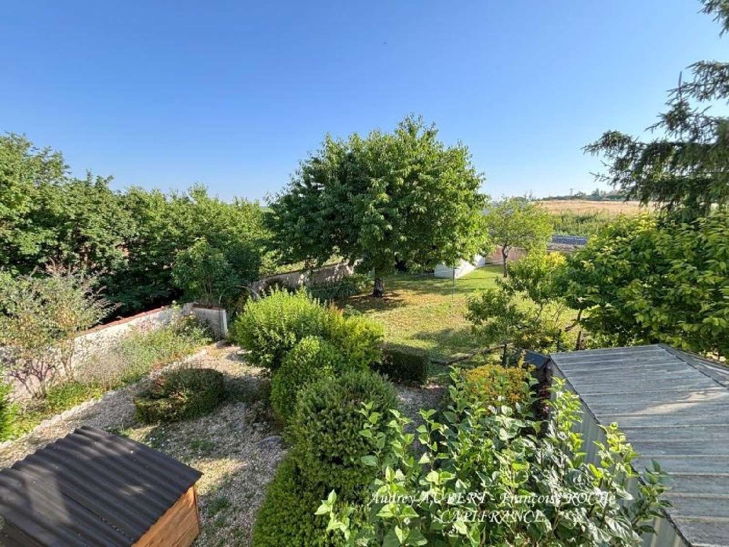 for sale house Saint-Jean-d'Angély Charente-Maritime 3