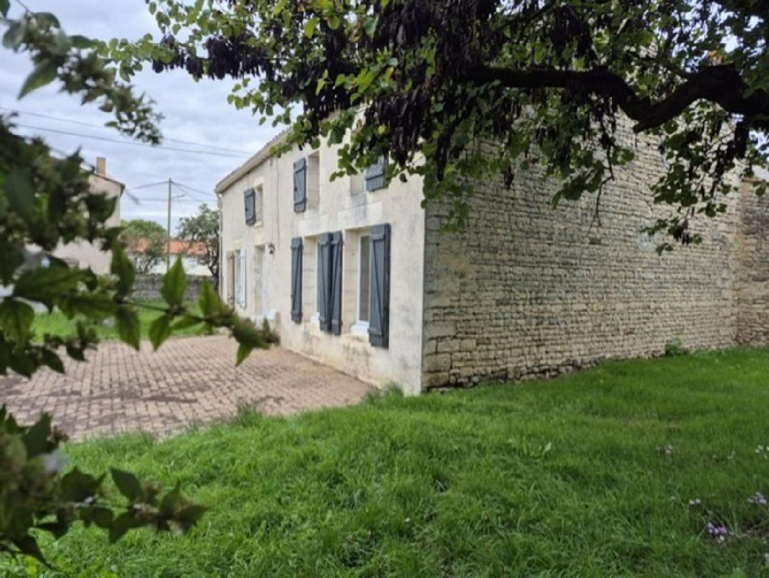 te koop huis Saint-Saturnin-du-Bois Charente-Maritime 1