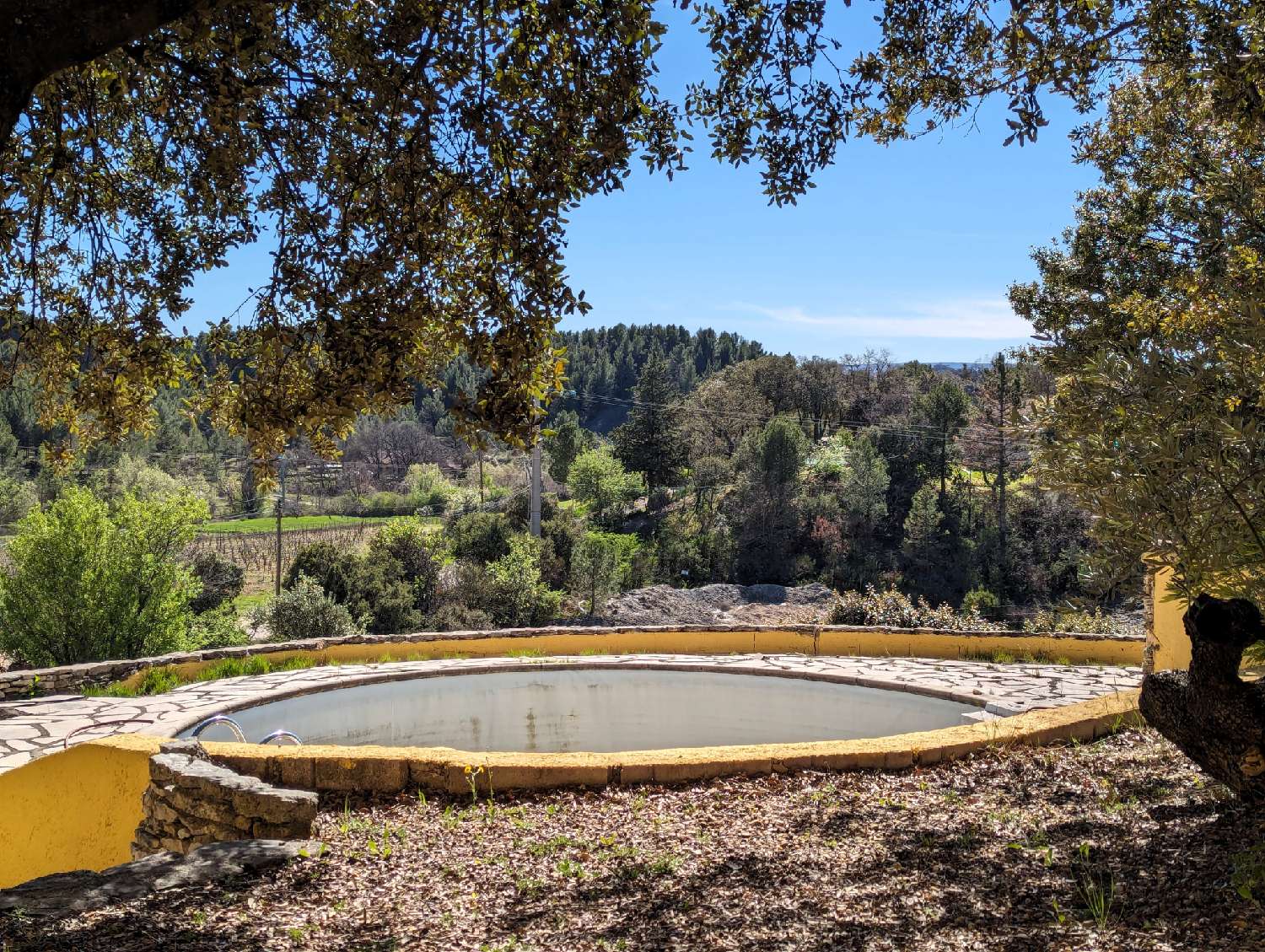 te koop huis Saint-Saturnin-lès-Apt Vaucluse 3