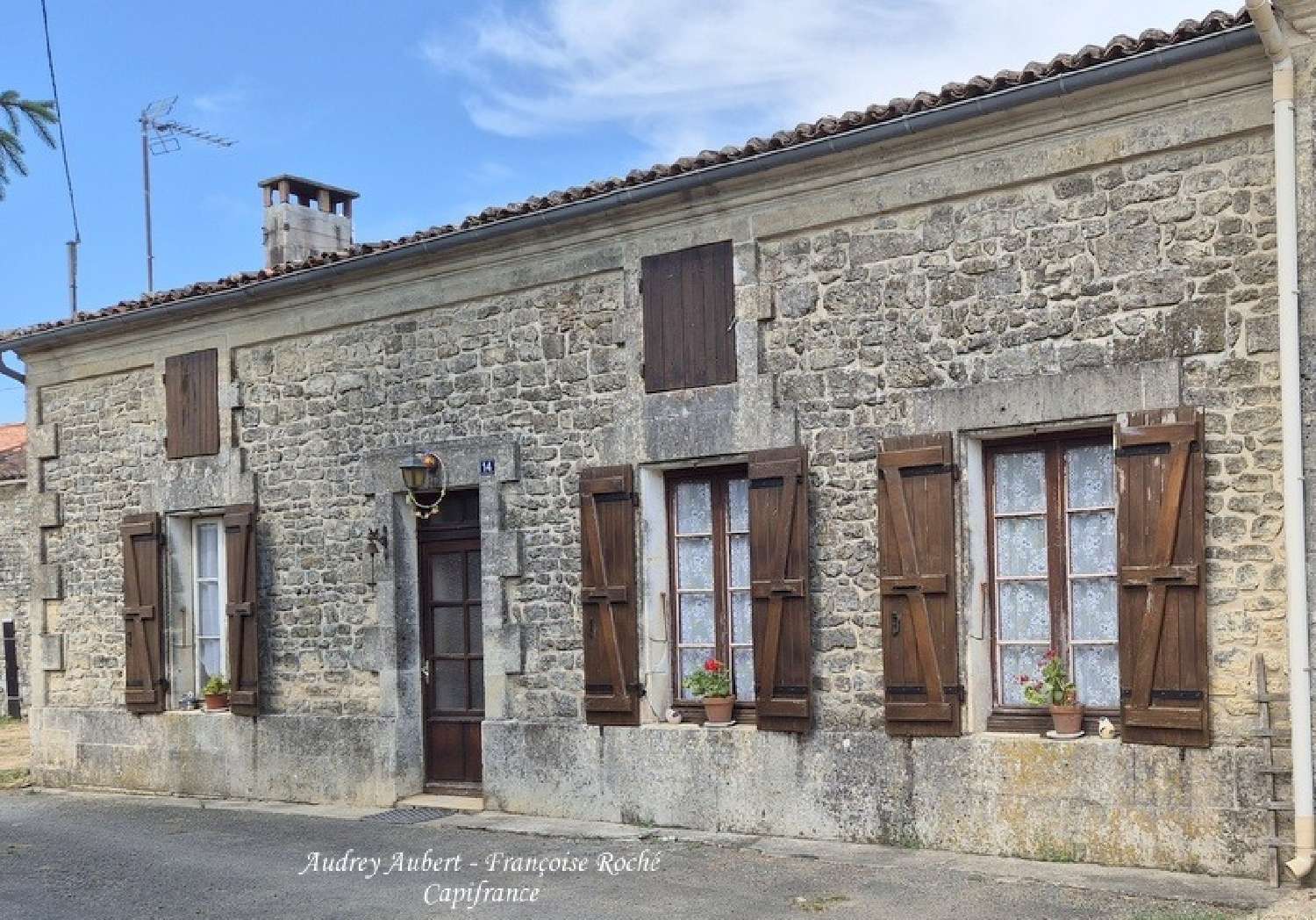  à vendre maison Saint-Savinien Charente-Maritime 1