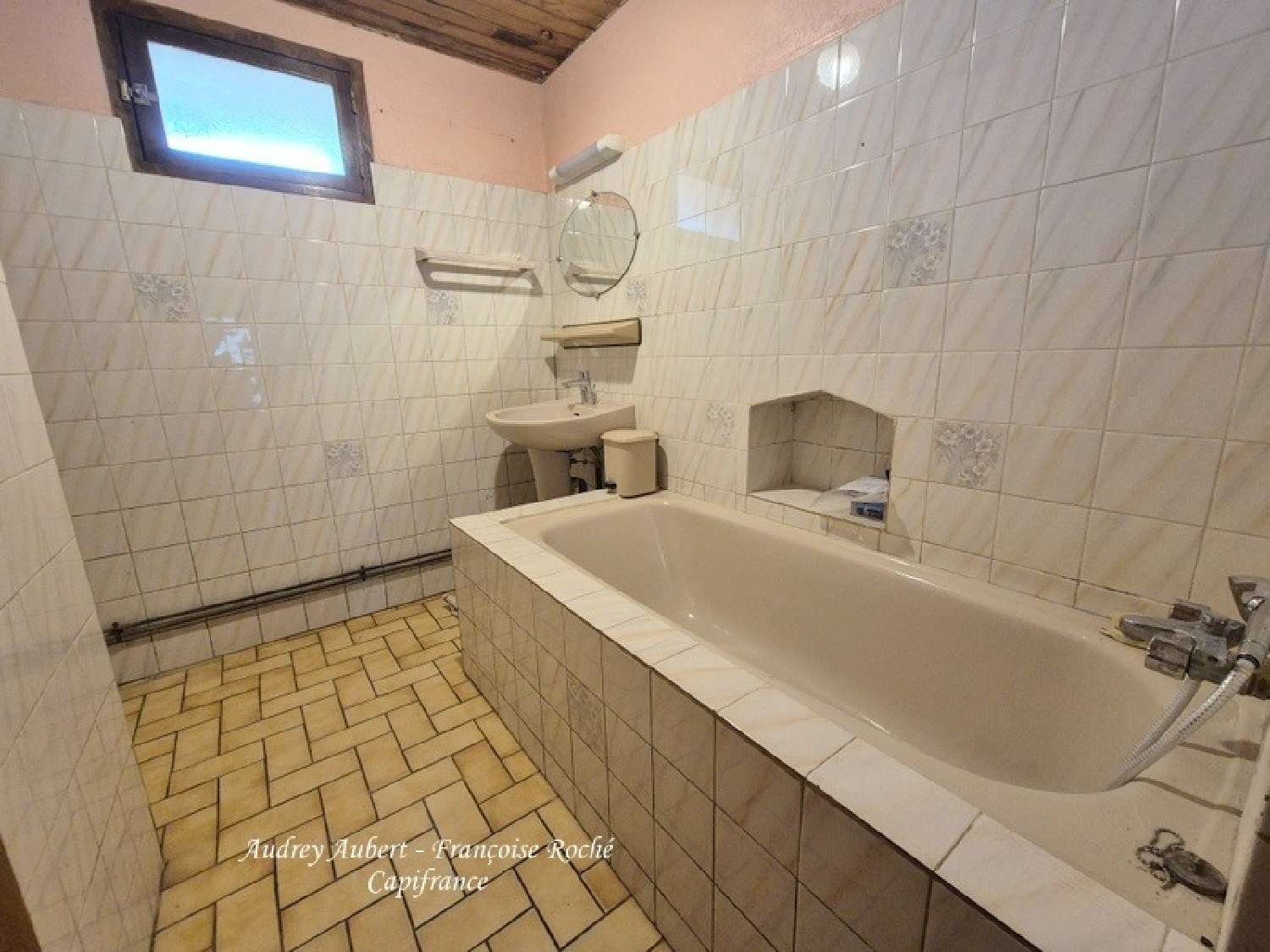  à vendre maison Saint-Savinien Charente-Maritime 5