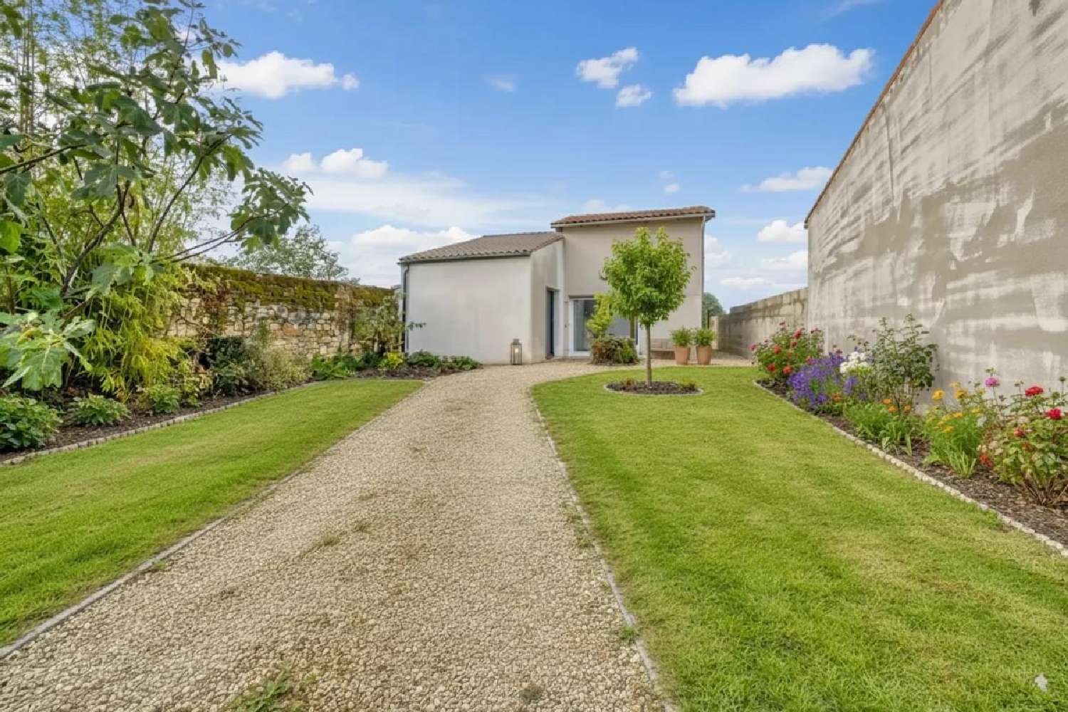 for sale house Tonnay-Charente Charente-Maritime 1