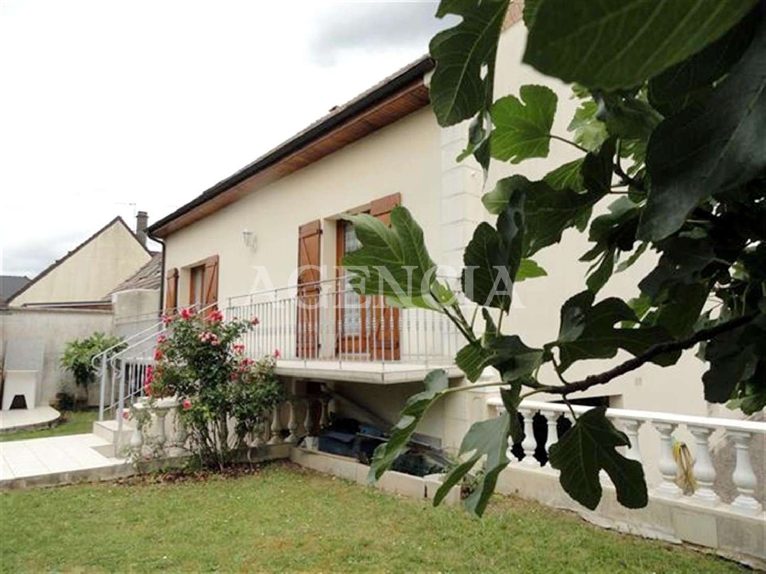 à vendre maison La Rochette Seine-et-Marne 1