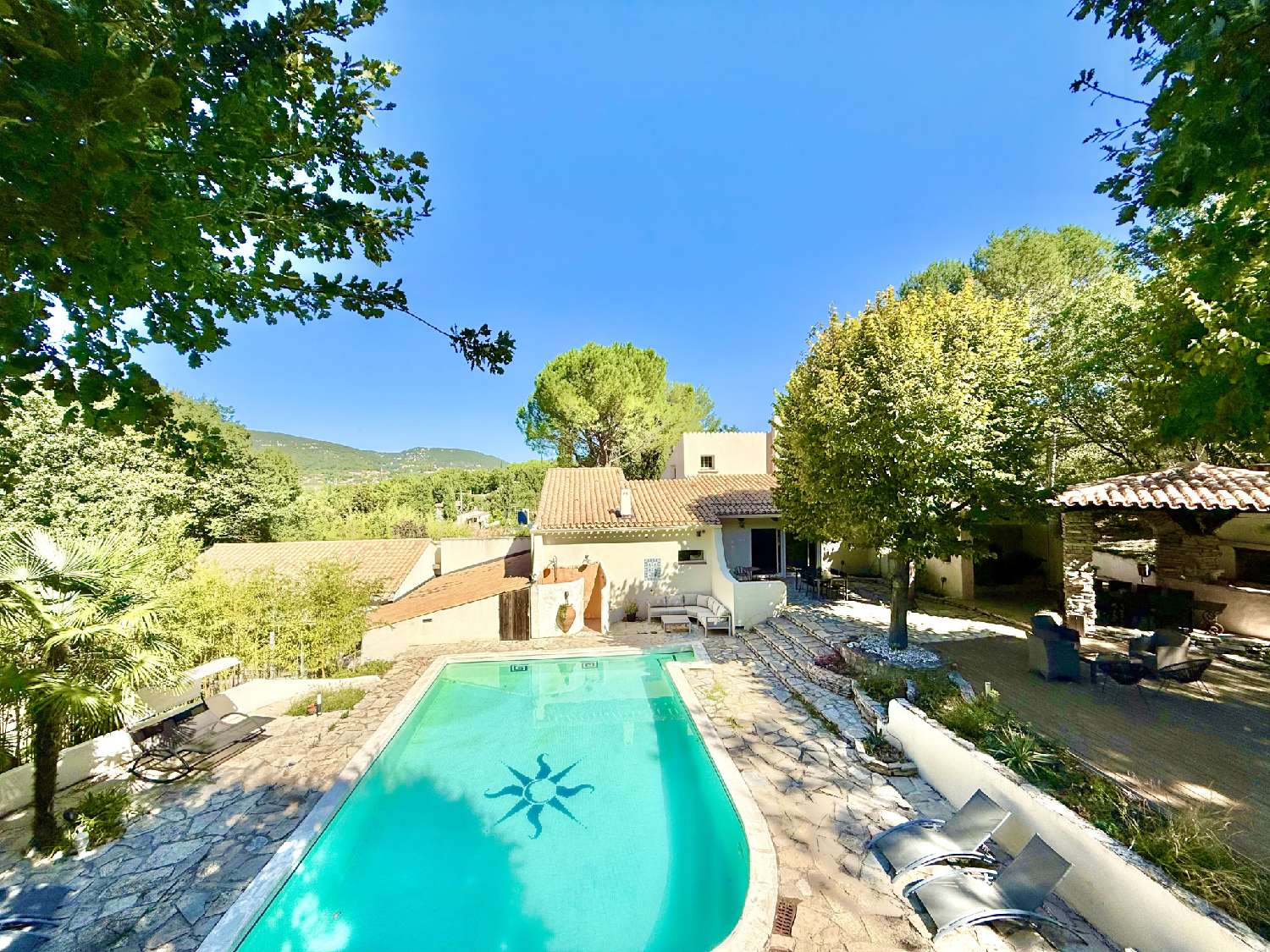  te koop huis Vailhauquès Hérault 2