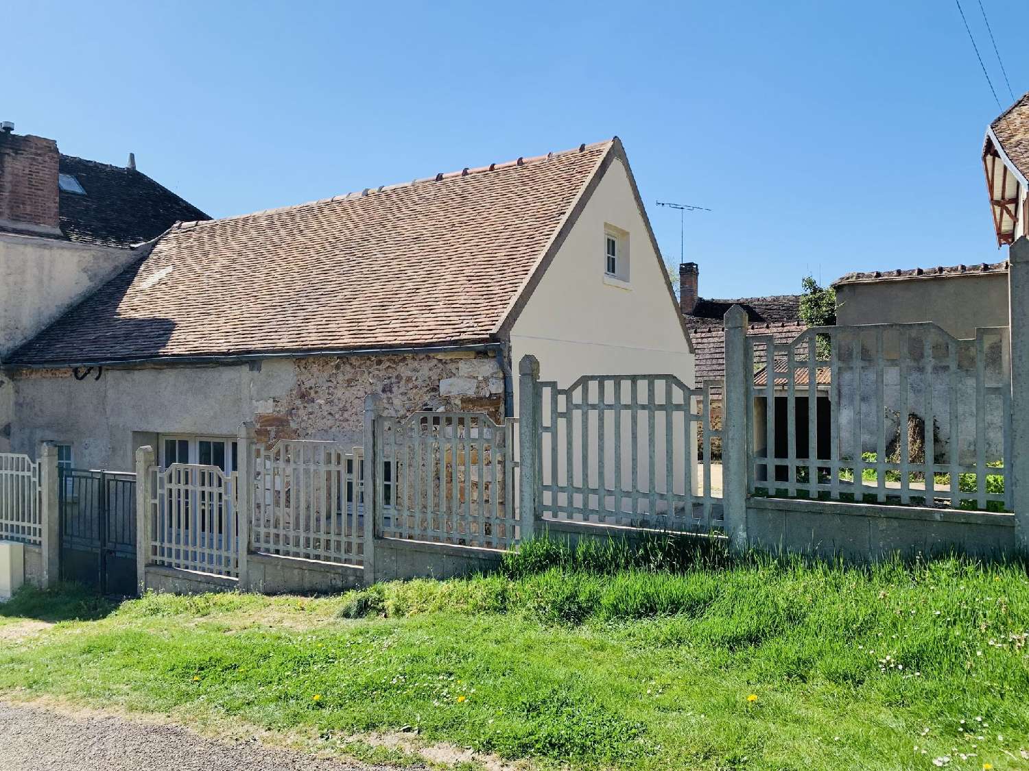 te koop huis Vallery Yonne 1