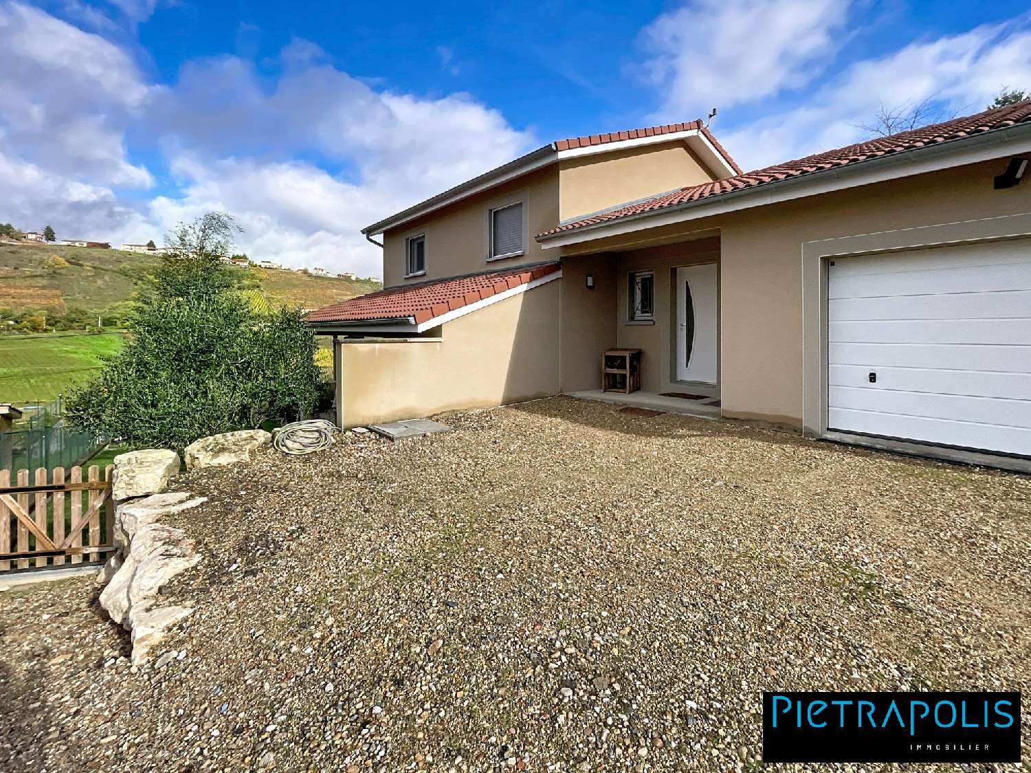  te koop huis Vaux-en-Beaujolais Rhône 2