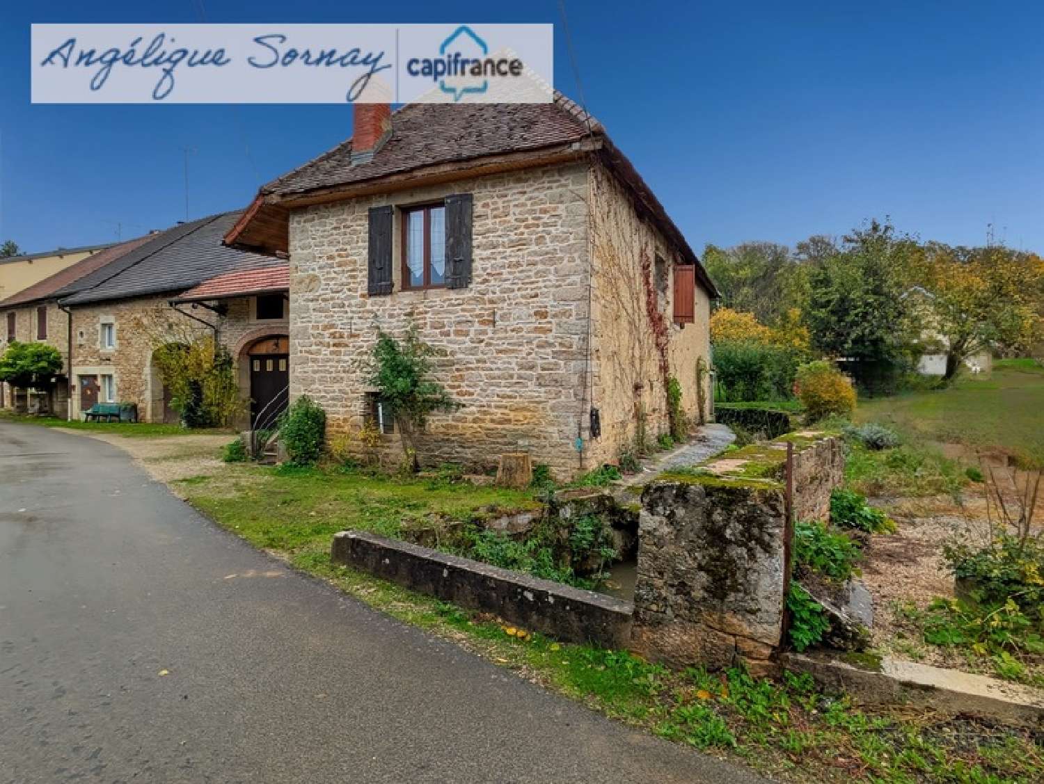 à vendre maison Vercia Jura 4