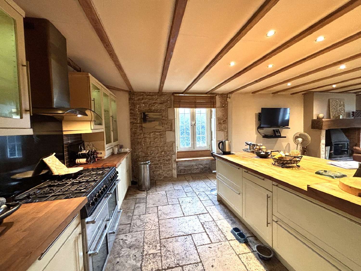  for sale house Villiers-le-Roux Charente 4