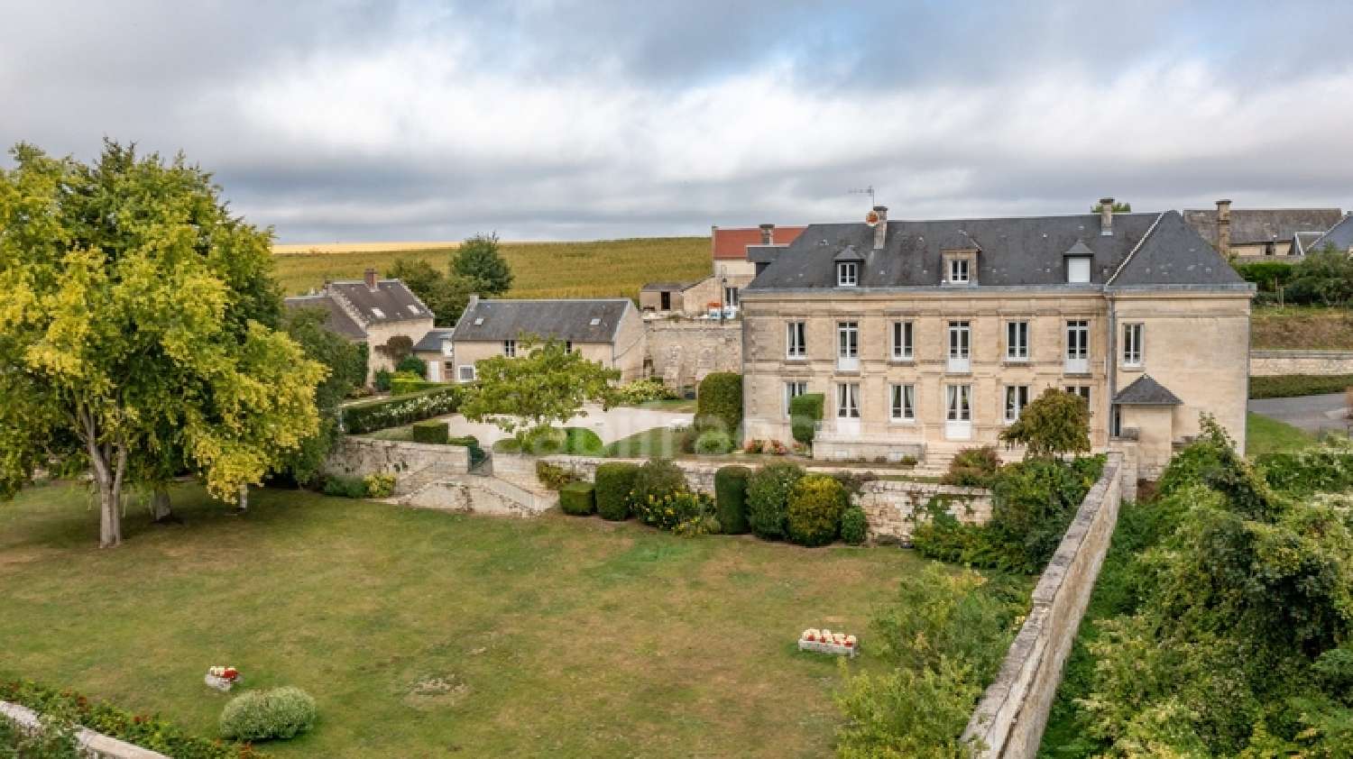  te koop herenhuis Clamecy Aisne 1