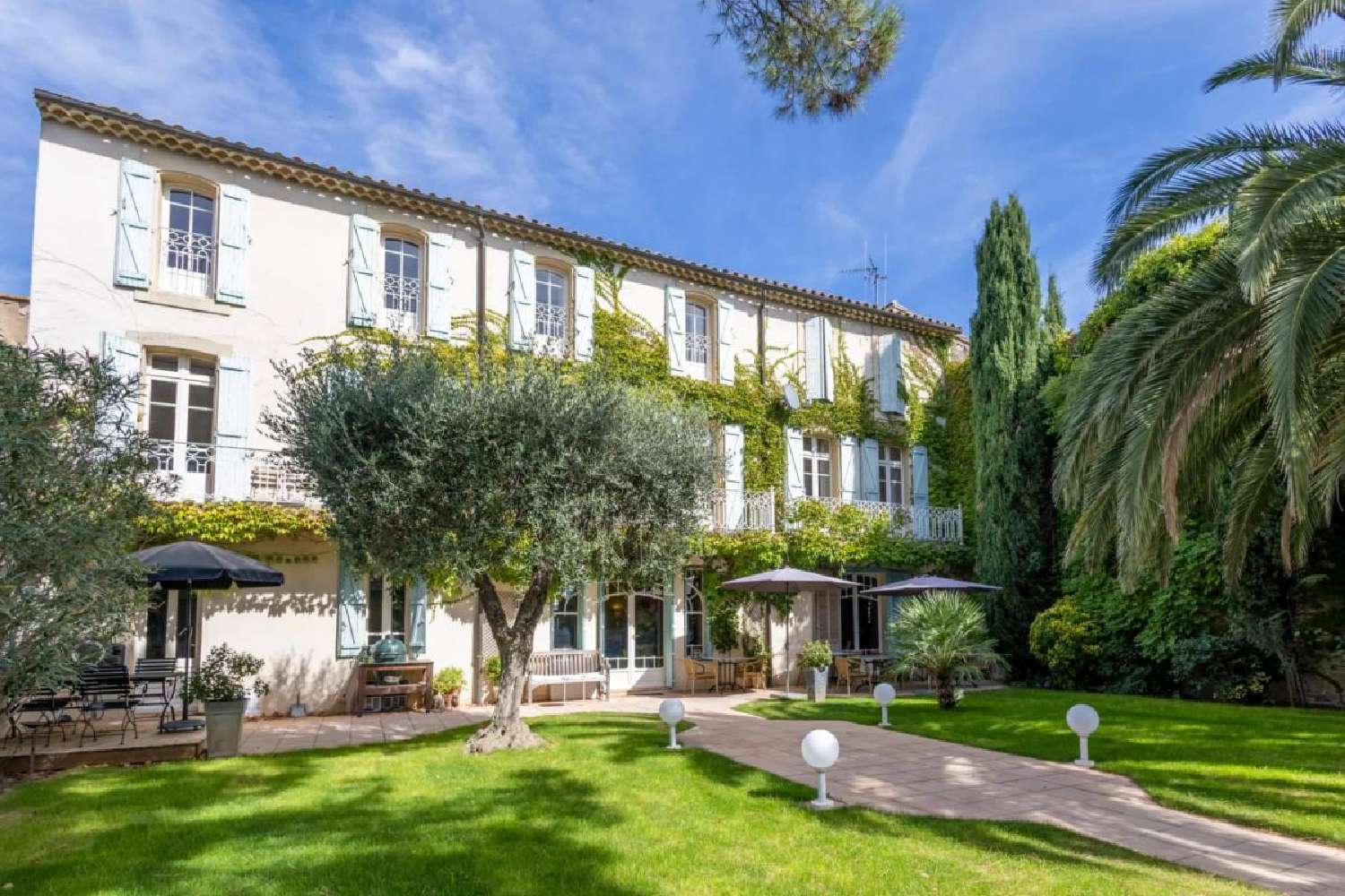  te koop herenhuis Homps Aude 1