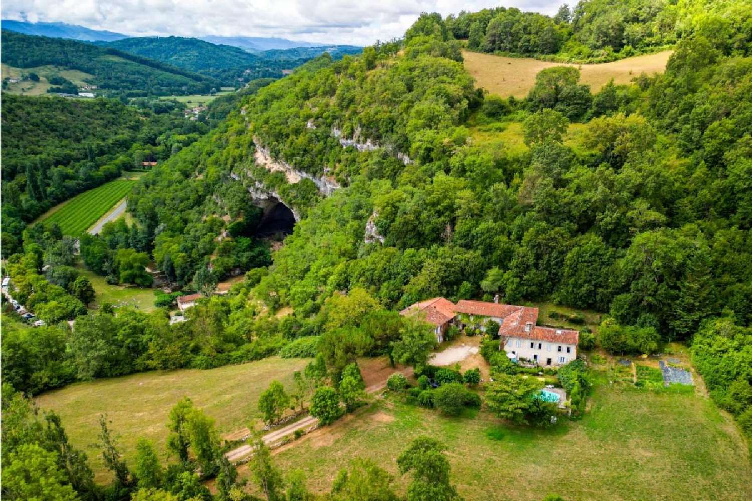  for sale mansion Le Mas-d'Azil Ariège 1