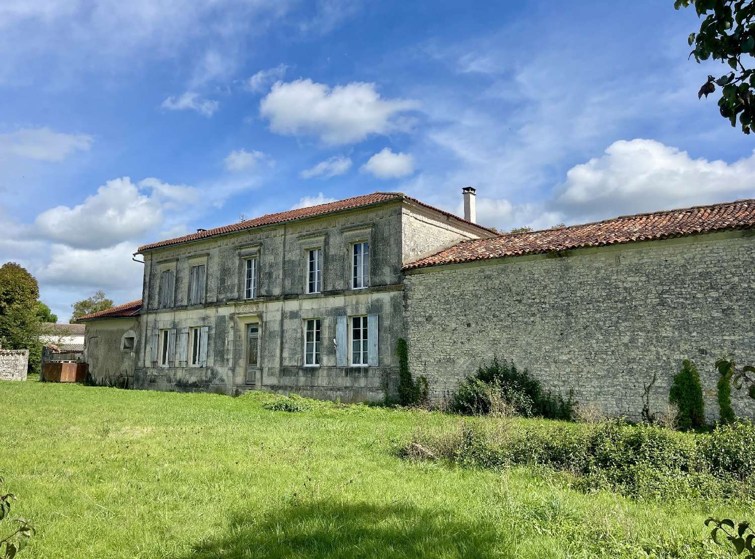 te koop herenhuis Saint-Martial-sur-Né Charente-Maritime 1
