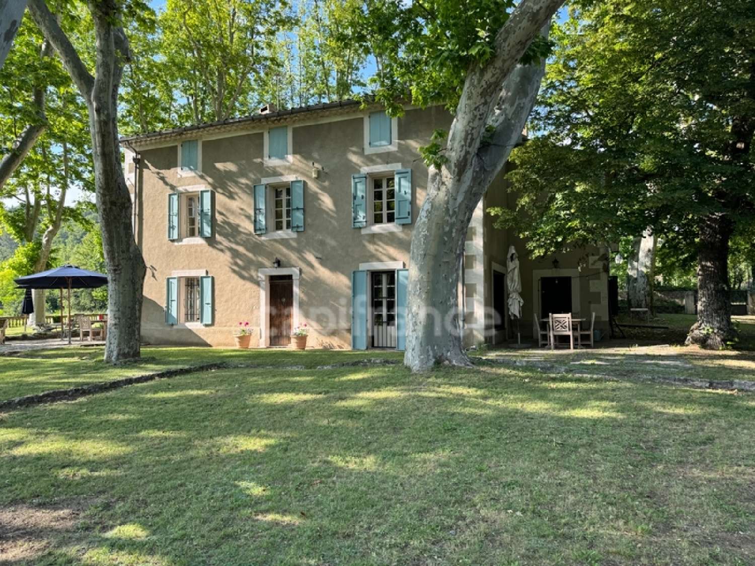 à vendre maison bourgeoise Saint-Martin-de-Castillon Vaucluse 2