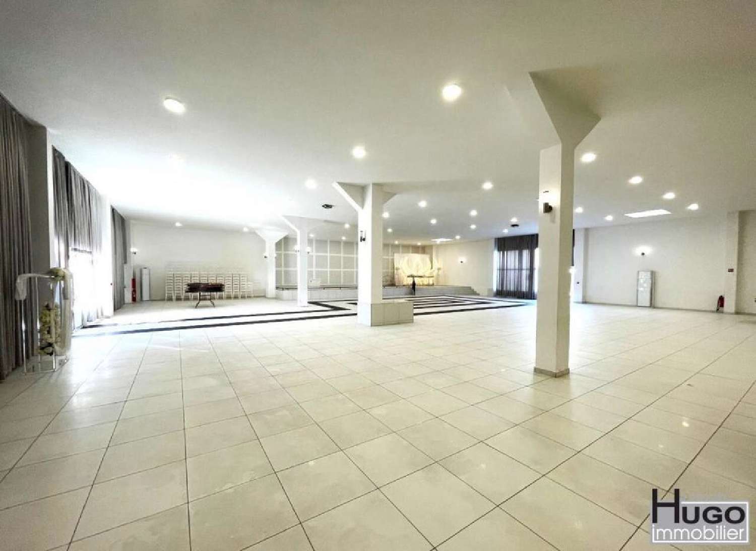  for sale office Bordeaux Gironde 1