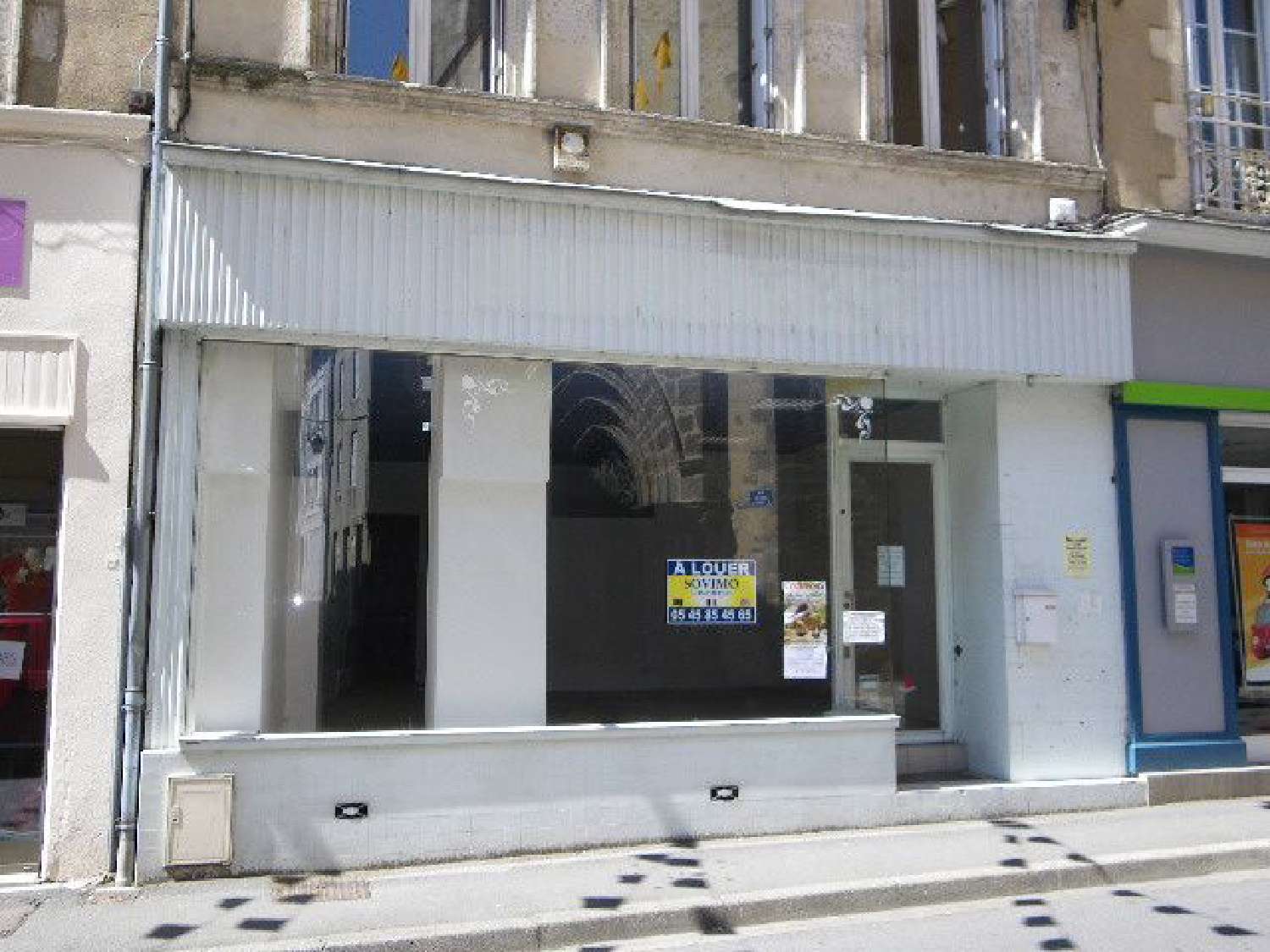 à vendre bureau Confolens Charente 1