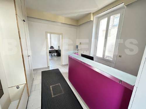 Courtenay Loiret Büro Bild 7198633