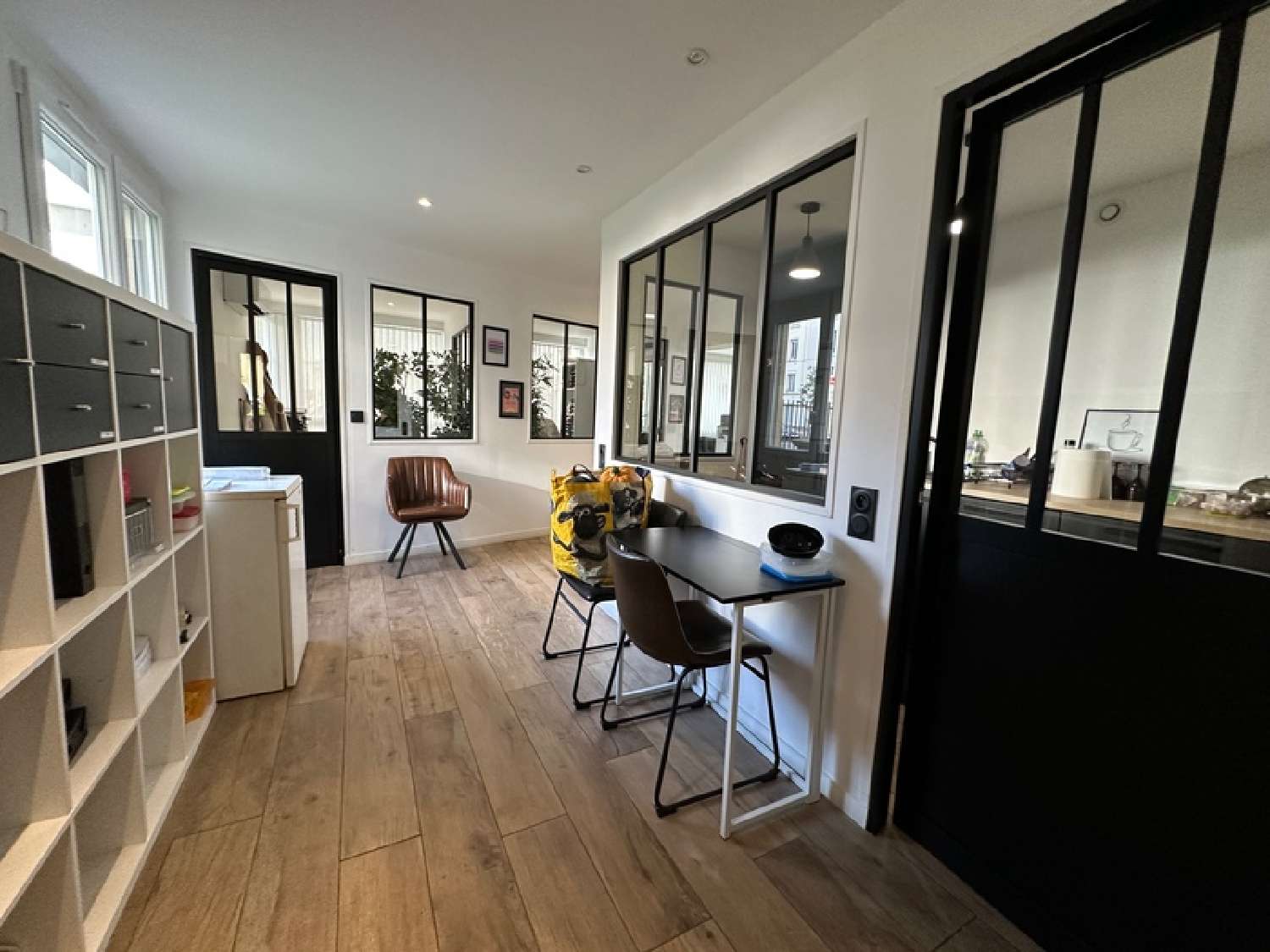 à vendre bureau Lyon 8e Arrondissement Rhône 2