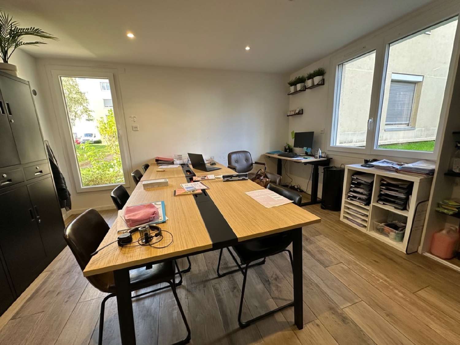 à vendre bureau Lyon 8e Arrondissement Rhône 4