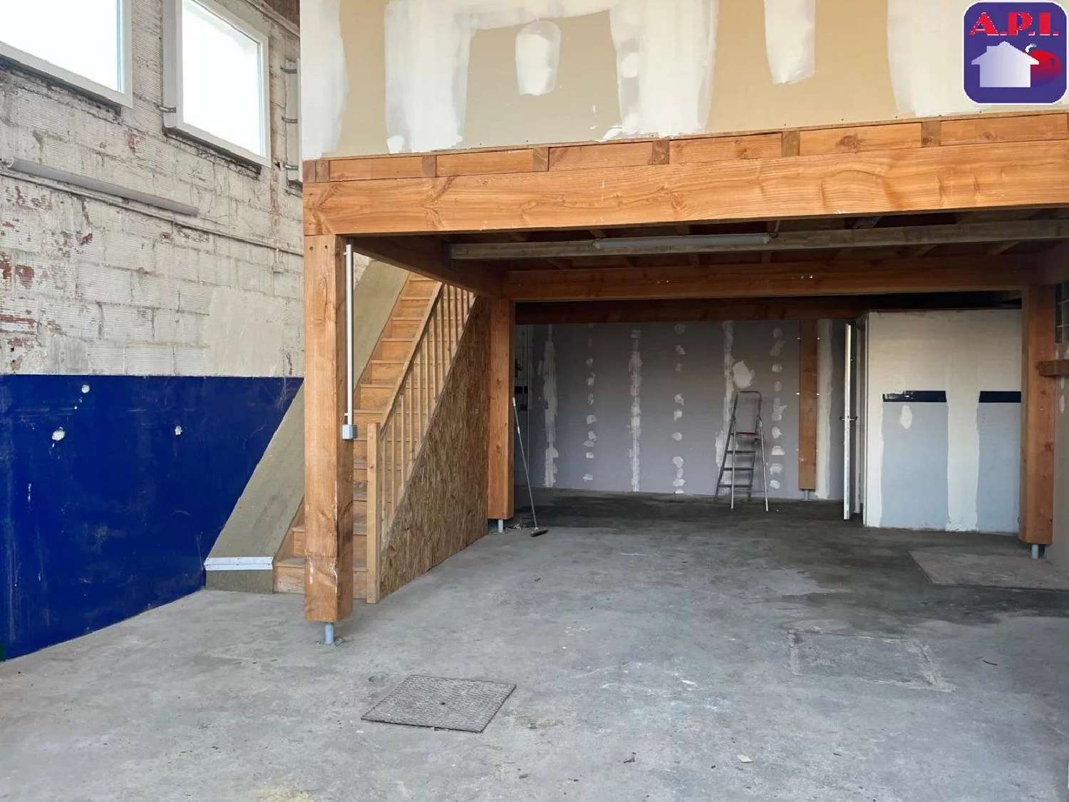  à vendre bureau Saint-Jean-du-Falga Ariège 1