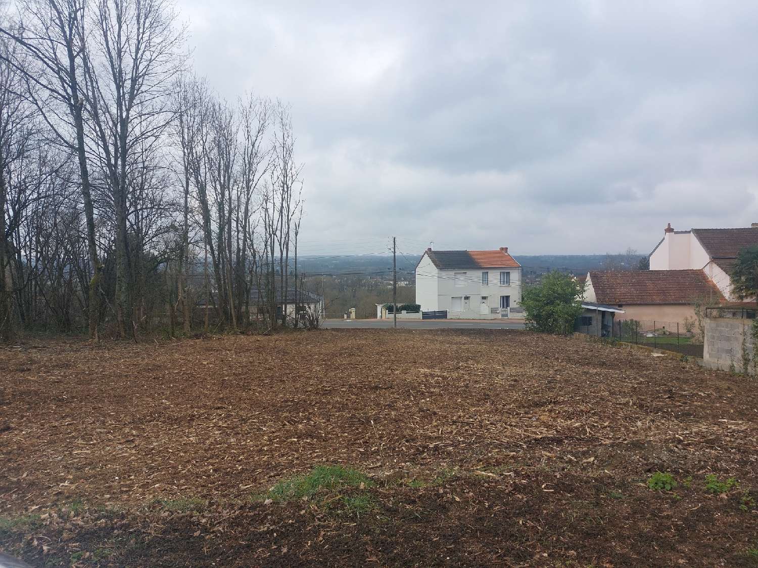 te koop terrein Abrest Allier 1