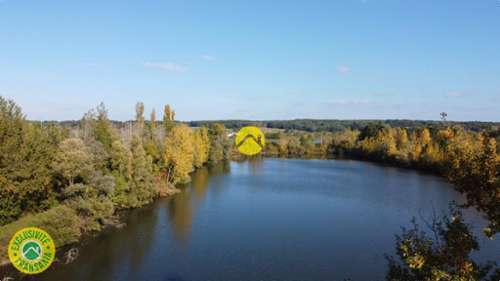 Auxerre Yonne terrein foto 7184538