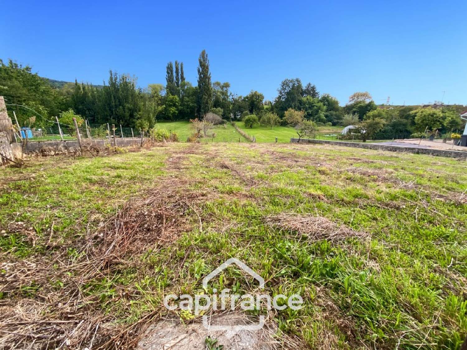 for sale terrain Chevreaux Jura 2