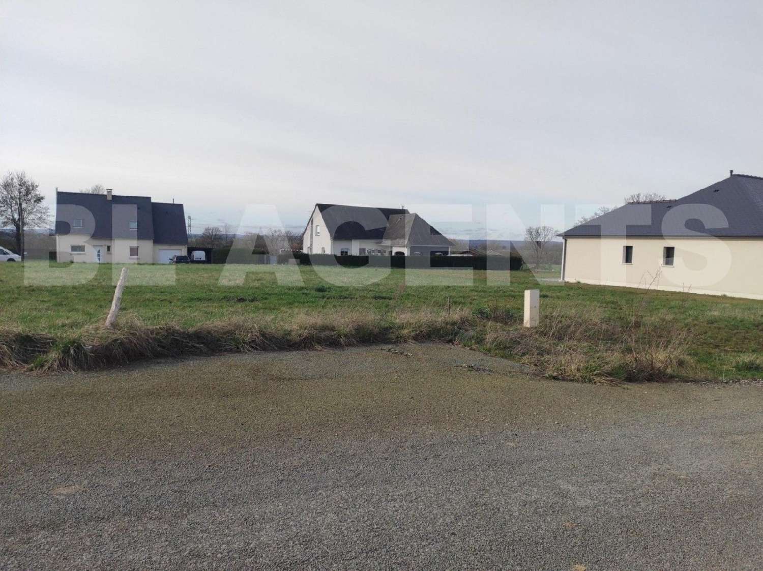  for sale terrain Commer Mayenne 1