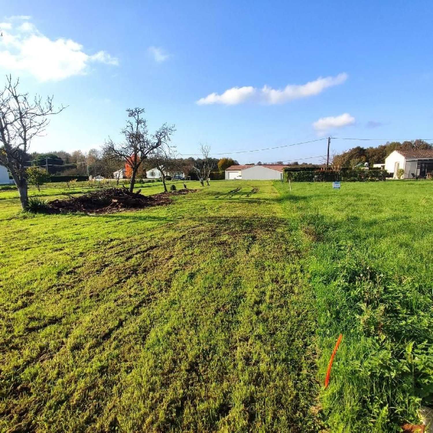  for sale terrain Écoyeux Charente-Maritime 1