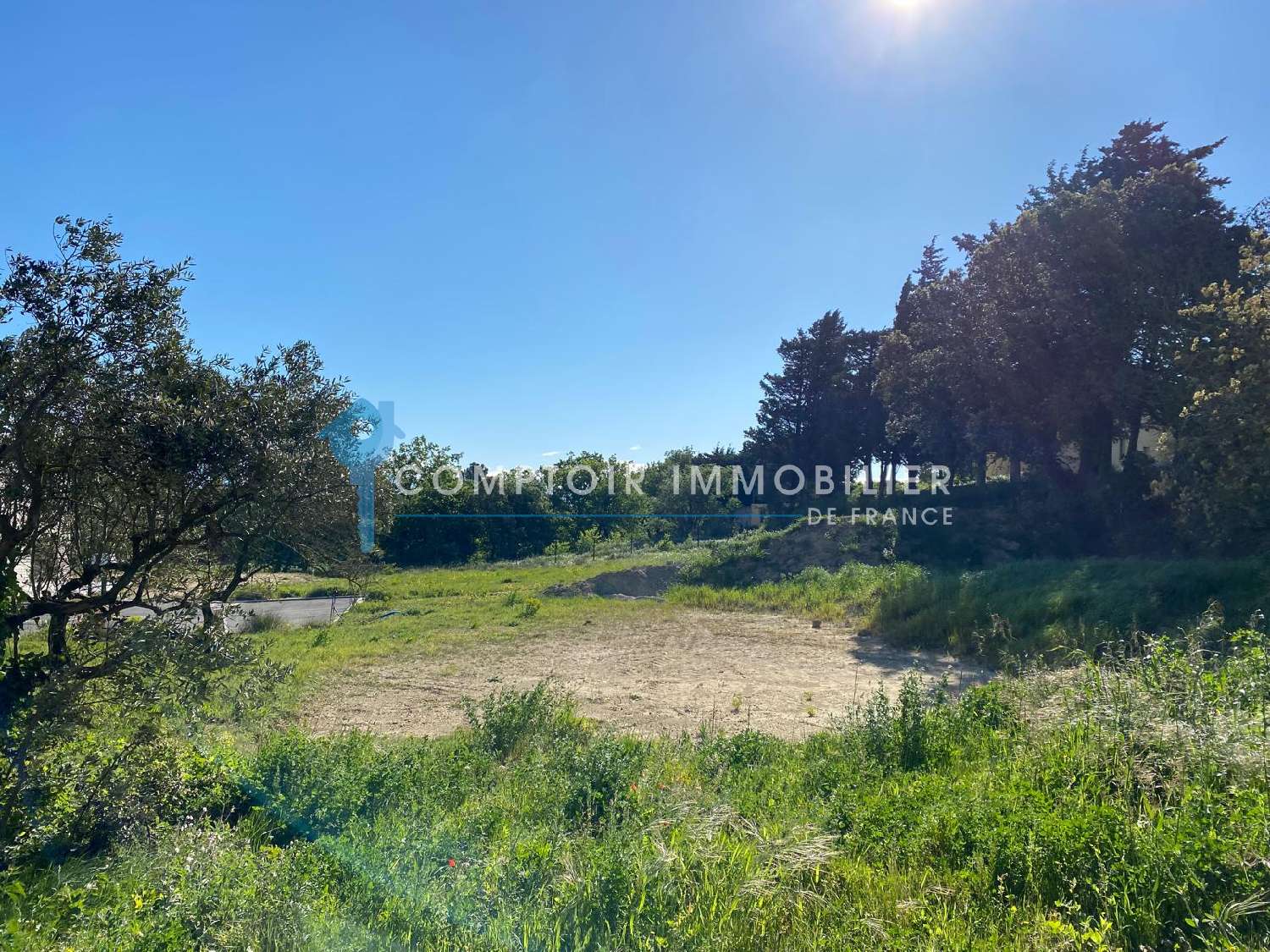  te koop terrein Entraigues-sur-la-Sorgue Vaucluse 2