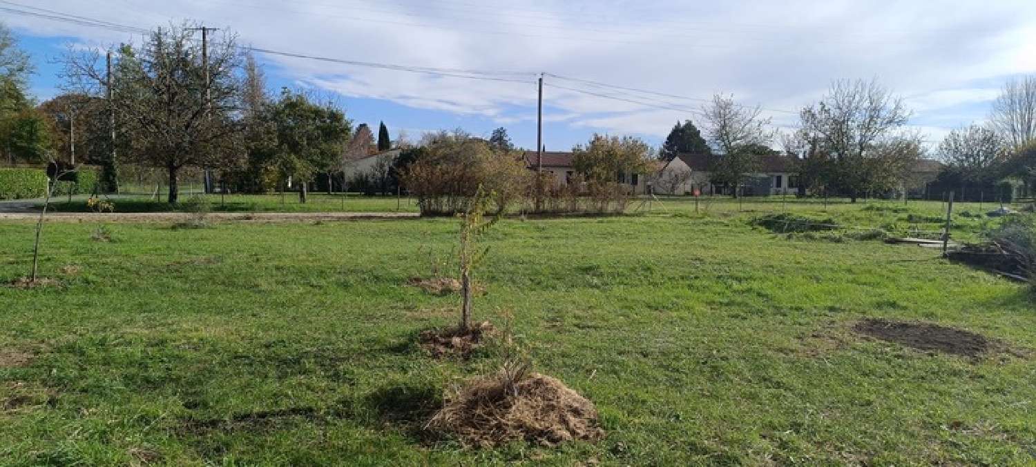  te koop terrein Saint-Front-de-Pradoux Dordogne 2