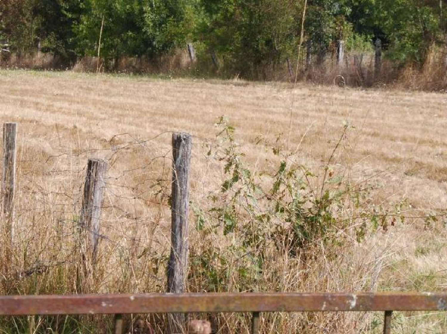  te koop terrein Saint-Médard-de-Guizières Gironde 1