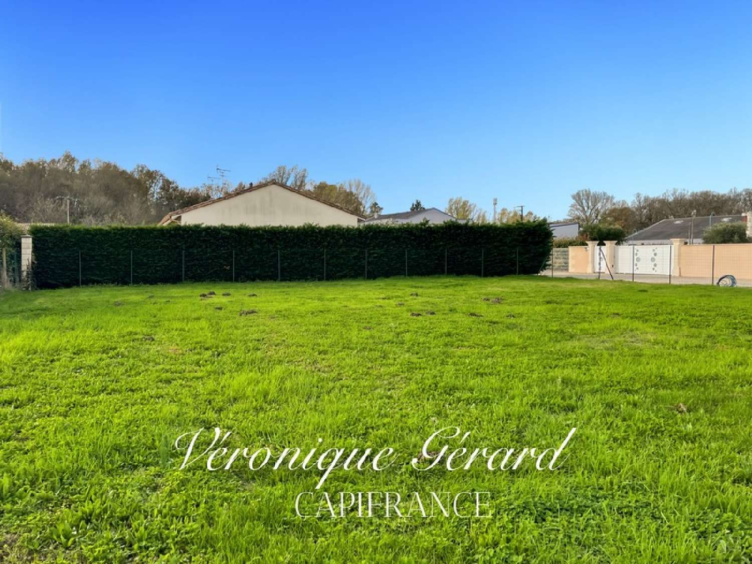 te koop terrein Saint-Seurin-sur-l'Isle Gironde 2