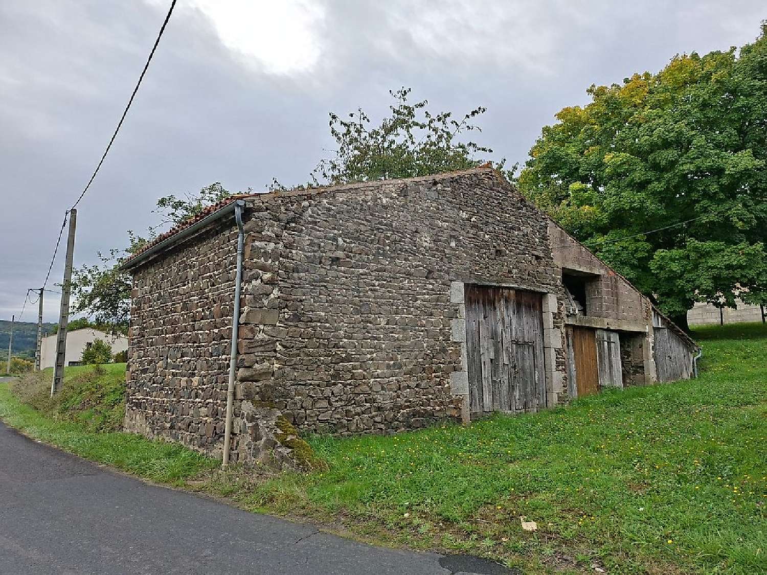 à vendre terrain Sallèdes Puy-de-Dôme 1
