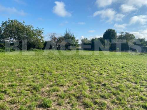 Sargé-lès-Le Mans Sarthe terrain foto 7194943