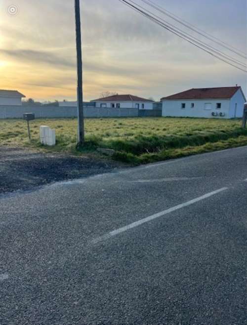 Tostat Hautes-Pyrénées terrein foto 7174600