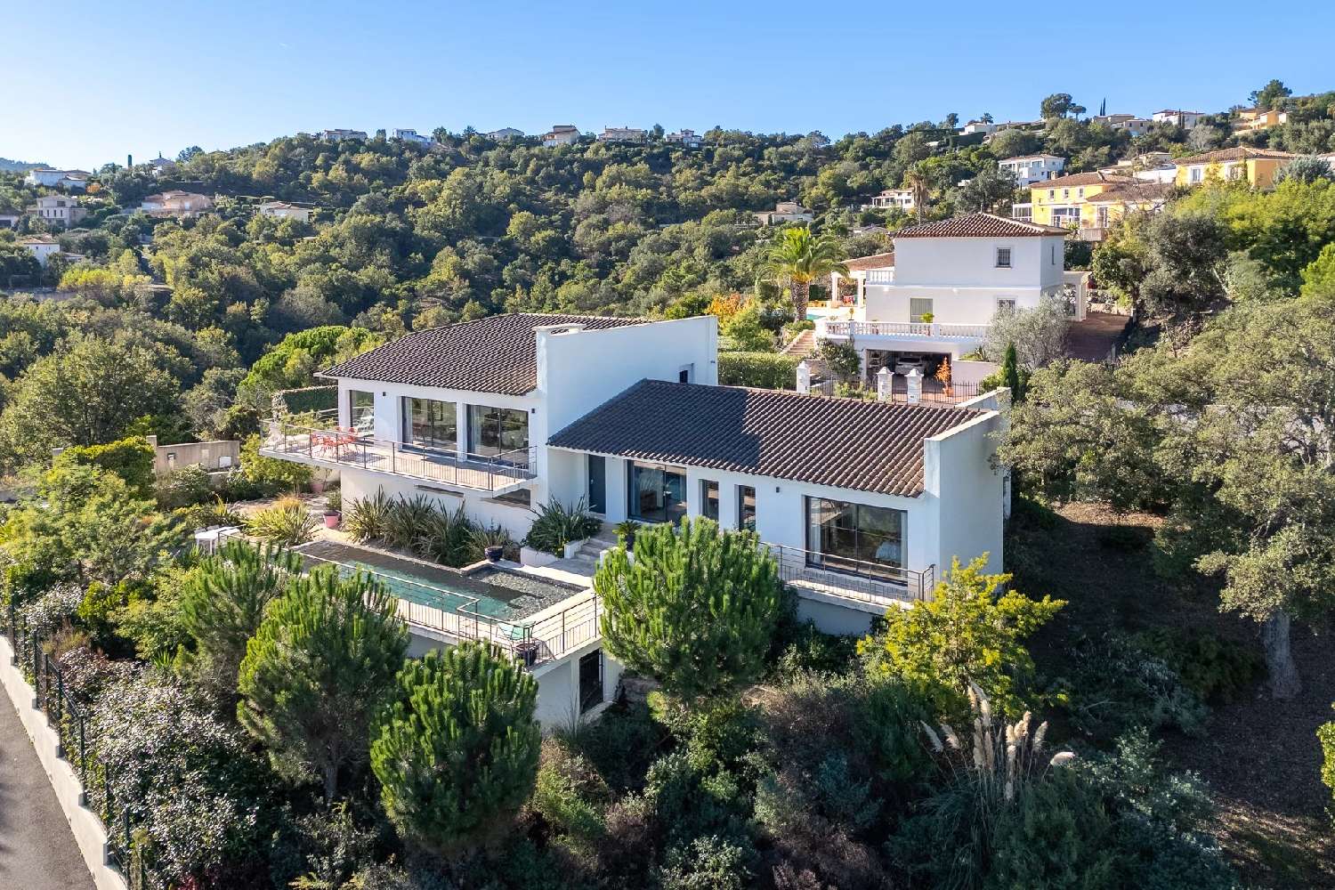 for sale villa Bagnols-en-Forêt Var 1