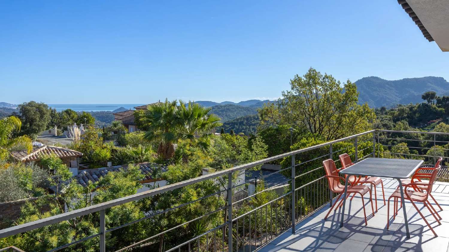 for sale villa Bagnols-en-Forêt Var 3