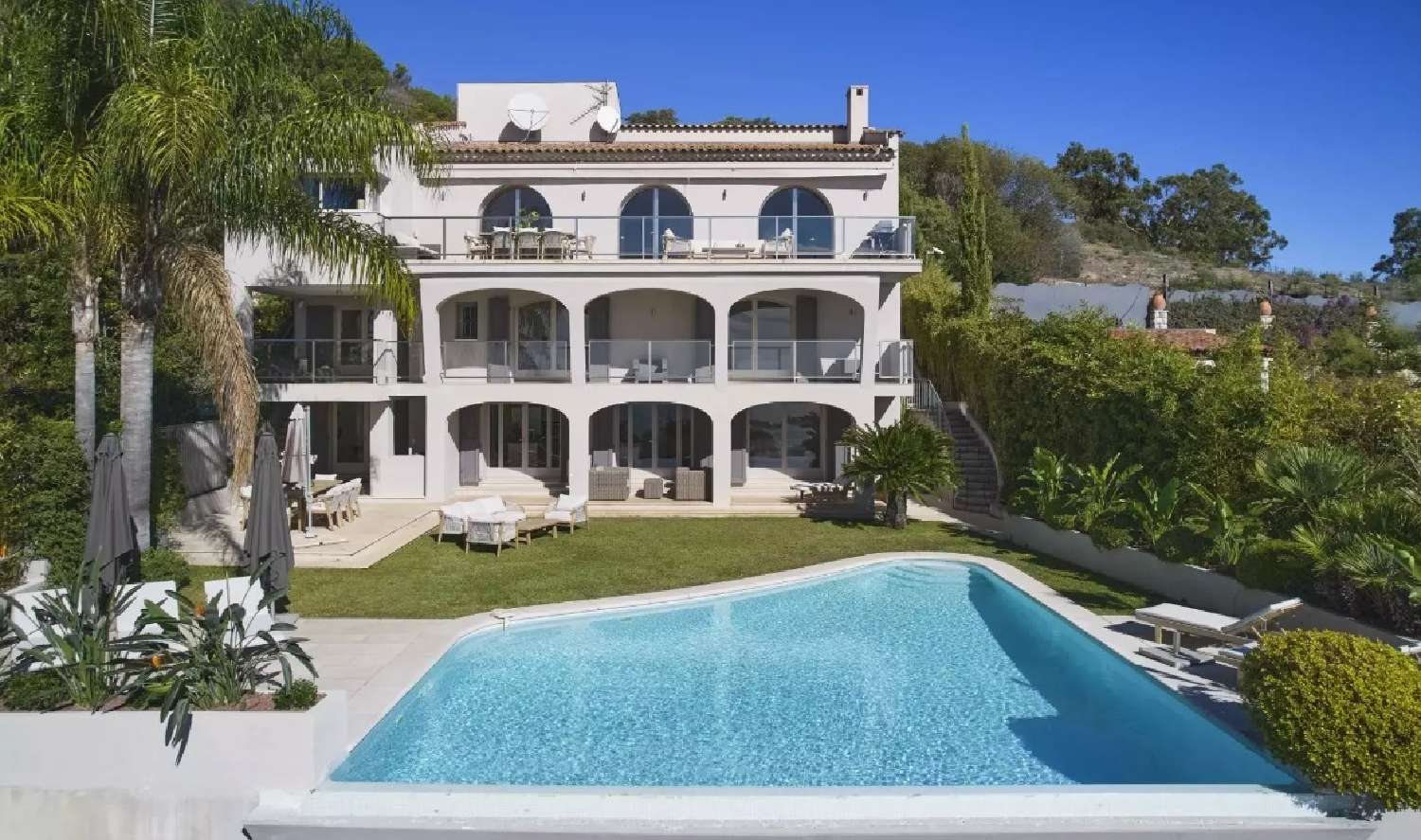  te koop villa Cannes La Bocca Alpes-Maritimes 3