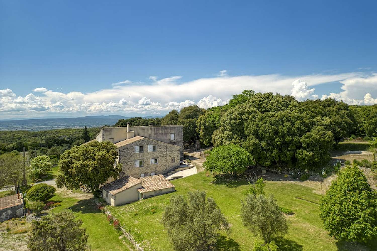  te koop villa Clansayes Drôme 1