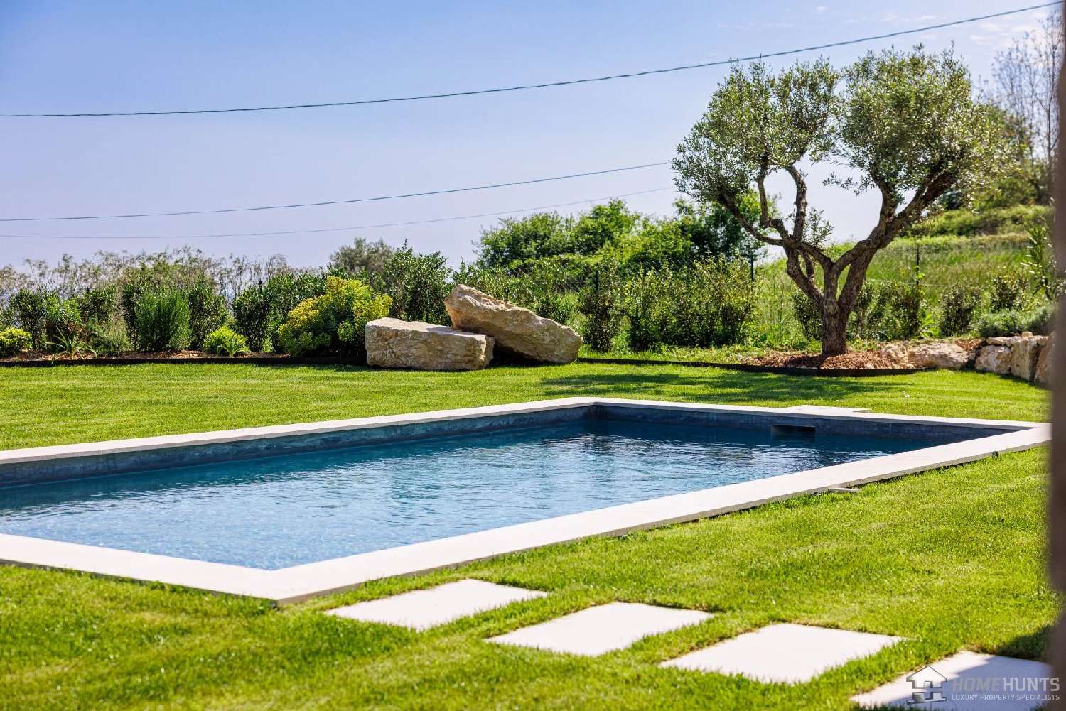 à vendre villa Coursegoules Alpes-Maritimes 2