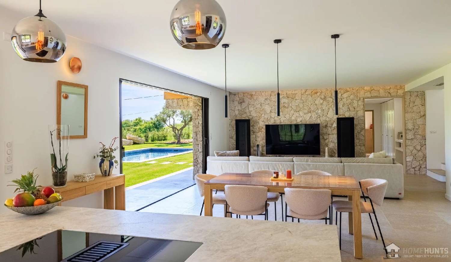 à vendre villa Coursegoules Alpes-Maritimes 5