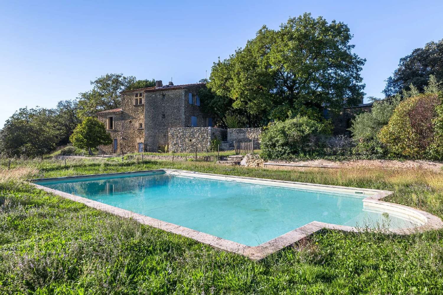  for sale villa Cucuron Vaucluse 1