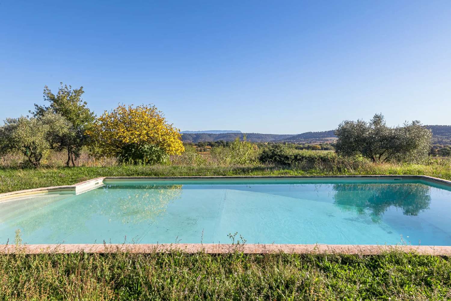  for sale villa Cucuron Vaucluse 3