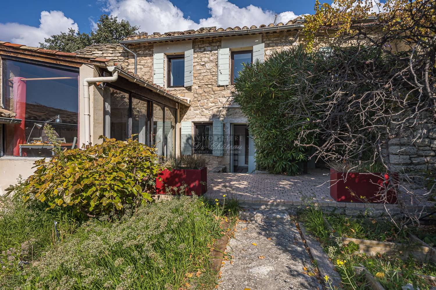 for sale villa Gordes Vaucluse 2