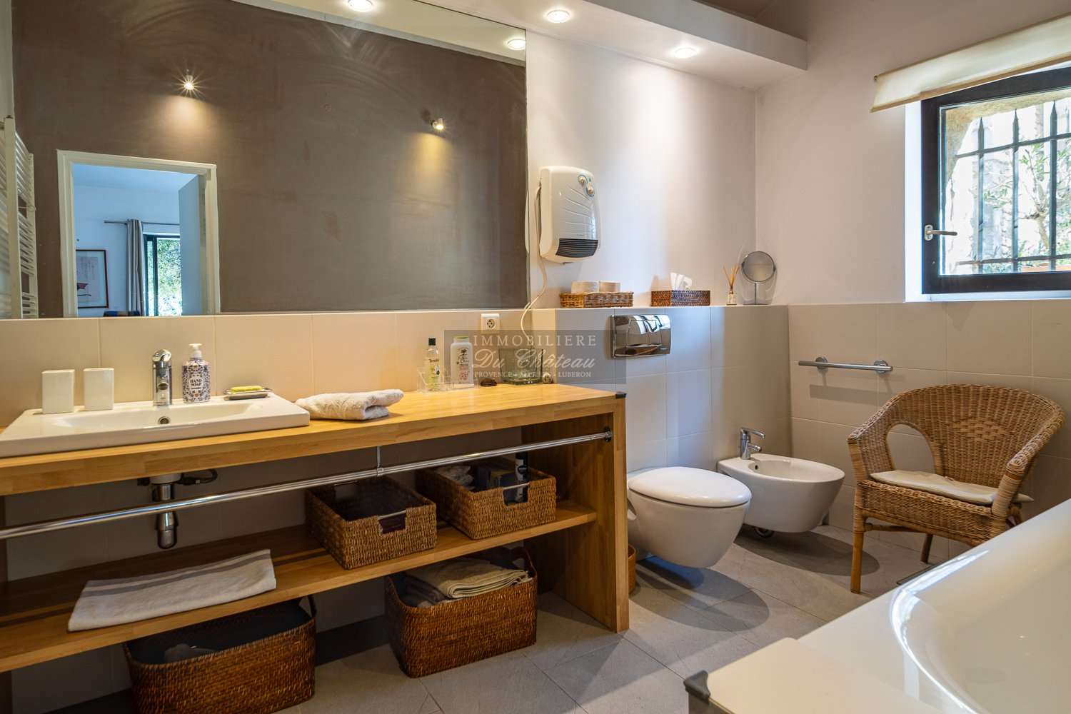 for sale villa Gordes Vaucluse 8