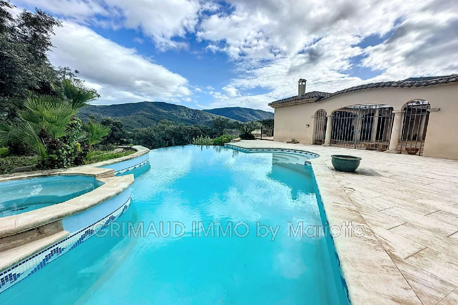 en venta villa La Môle Var 1