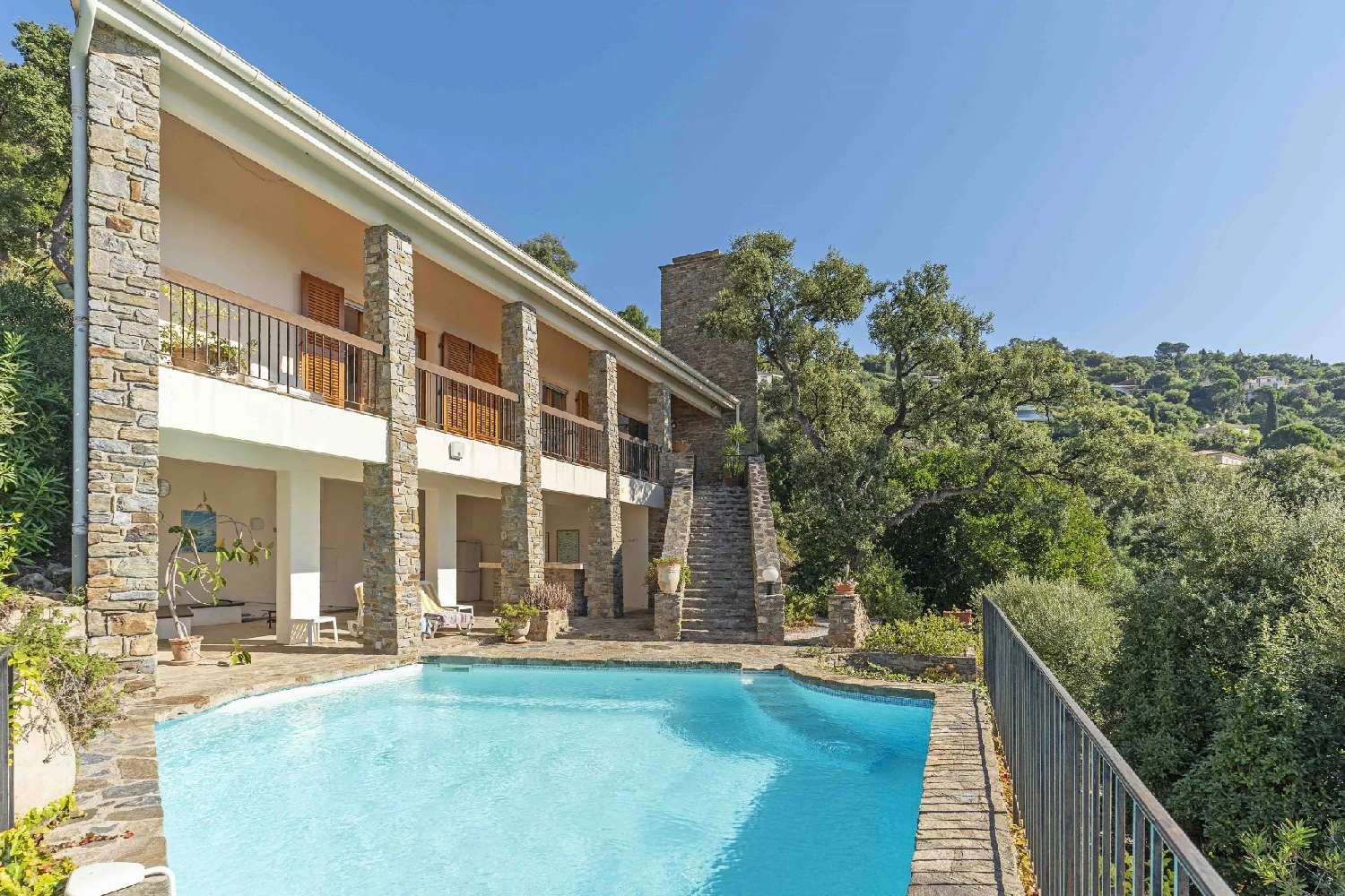 for sale villa Le Lavandou Var 3